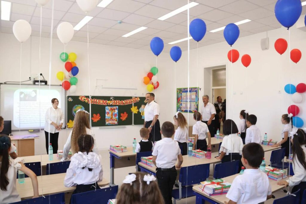 Fourteen new schools for 48000 first-graders open in Dagestan 