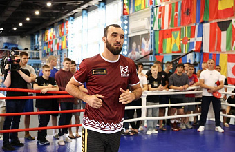 Muslim Gadzhimagomedov plans to win WBA championship belt ahead of schedule