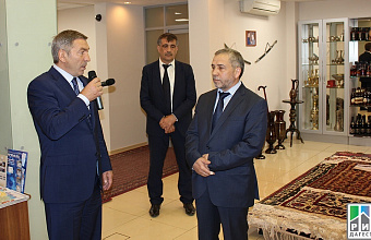 Abdussamad Gamidov takes part in the opening of "Daghestan" Trading House" in Moscow