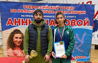 Dagestani wins All-Russian Women's wrestling tournament 
