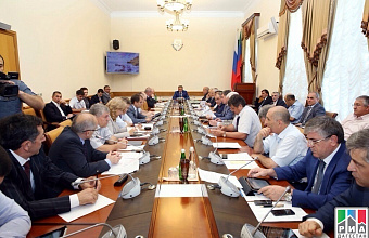 Daghestan government discuss some pressing issues 