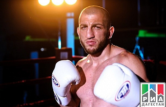 Djbar Askerov vs. Cedric Manhoef – highlight of GPRO 16 K-1 tournament in Moscow