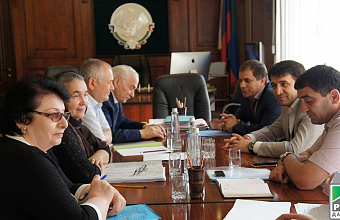 Daghestan Ministry of Economy and Khasavyurt region administration meet