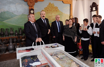 Ramazan Abdulatipov visits Kaspiysk