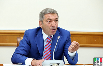 Abdussamad Gamidov set to establish special working group on assisting refugees from Ukraine