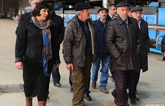 Abdusamad Gamidov inspects construction progress at Marabi plant site