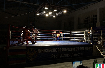 Bashir Tazhdinov wins Eurasian professional kickboxing championship 