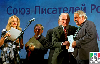 Dagestan poet Magomed Akhmedov acclaimed best in Russia